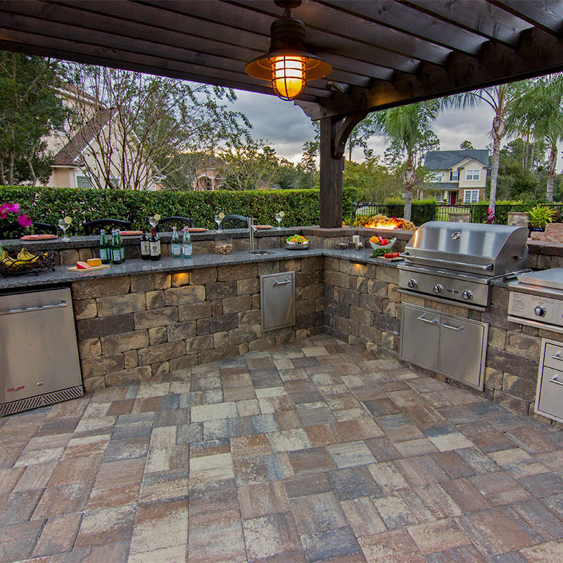 Stonegate Retaining Wall - Tremron